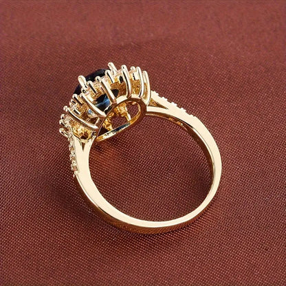 Vionne Saphirae Ring | White Gold